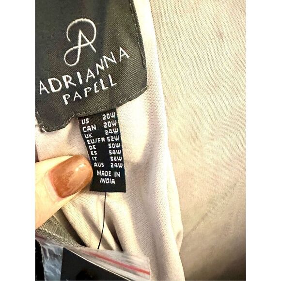 NWT Adrianna Papell Plus size Sequined V-Neck Sheath Dress in Pewter Silver.  Si - Picture 6 of 10